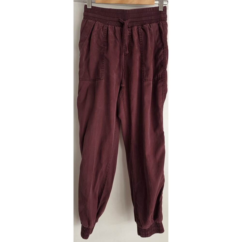 A New Day Jogger Pants Women XS Burgundy Casual Athleisure Sweatpants Tapered